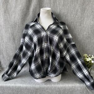 Shein Women's  Twisted Front Drop Shoulder Flannel Shirt Sz XS oversized loose